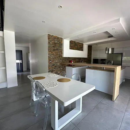 Maison St Maurice Villa *